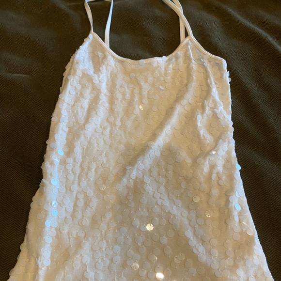 5 tank tops. XS(2) S(1) M(2) - Picture 8 of 10
